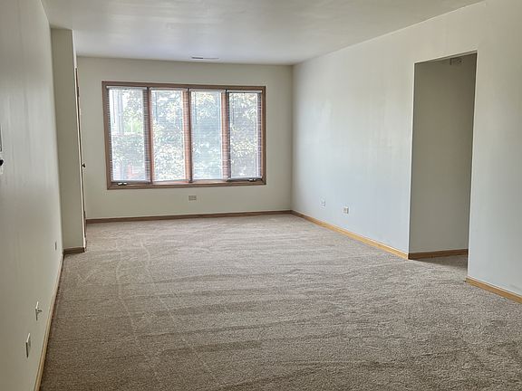 2nd image of 556 Main St #104