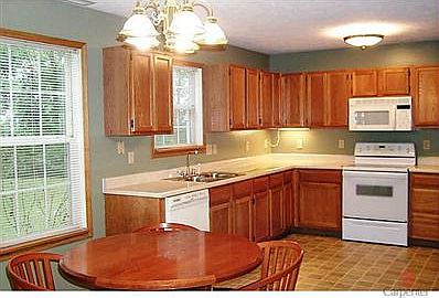 5th image of 1130 N Nashville Cir