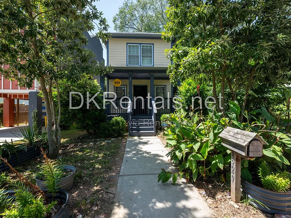 829 Welch St SW