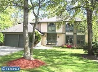 7 Bryn Mawr Ct, Sicklerville, NJ 08081