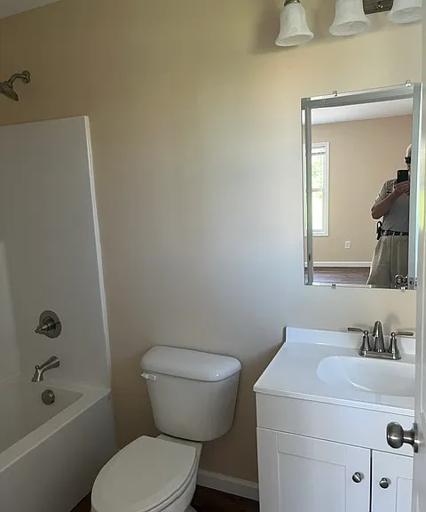 99 Valley St — Photo 13