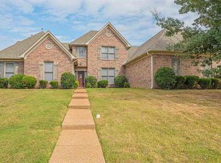 10494 Red Stone Dr, Collierville, TN 38017
