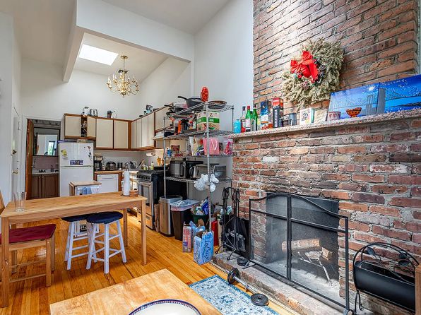 298 12th St APT 4F