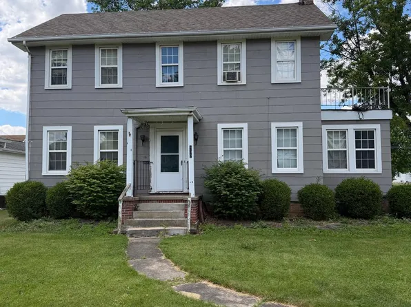 902 S Myrtle Ave, Willard, OH 44890