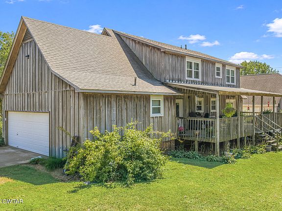 5th image of 55 Evergreen Dr