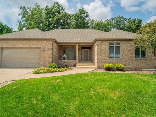 2318 Divac Dr, Schererville, IN 46375