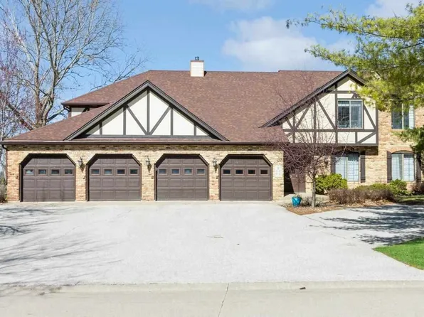 1512 1st Ave APT 102D, Coralville, IA 52241