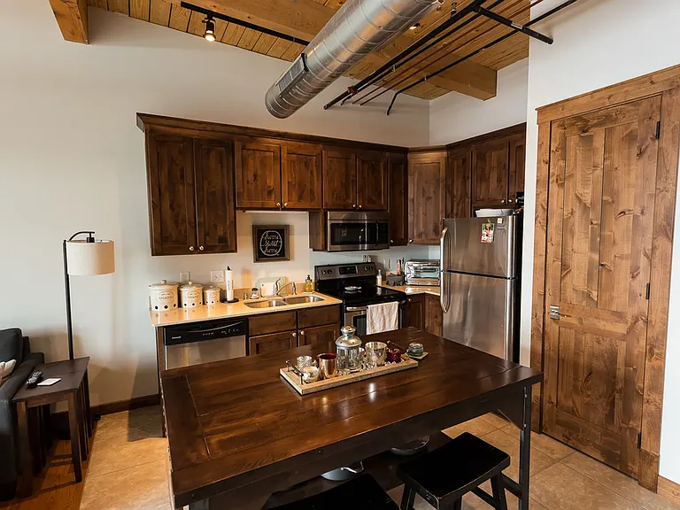Waukesha Lofts — Photo 21