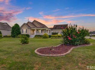 15 Brendamoore Ct, Fuquay Varina, NC 27526