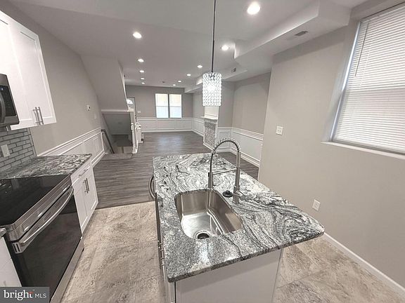 3rd image of 6547 Limekiln Pike