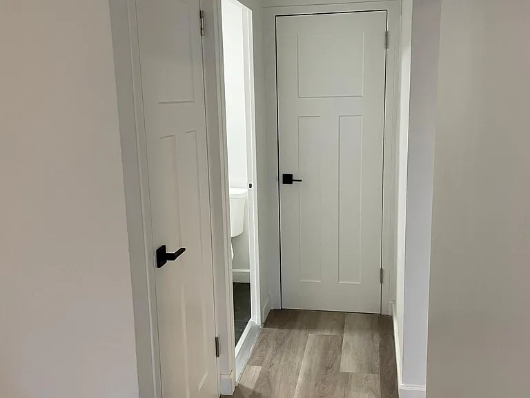 360 W Wellington Ave #5F — Photo 8