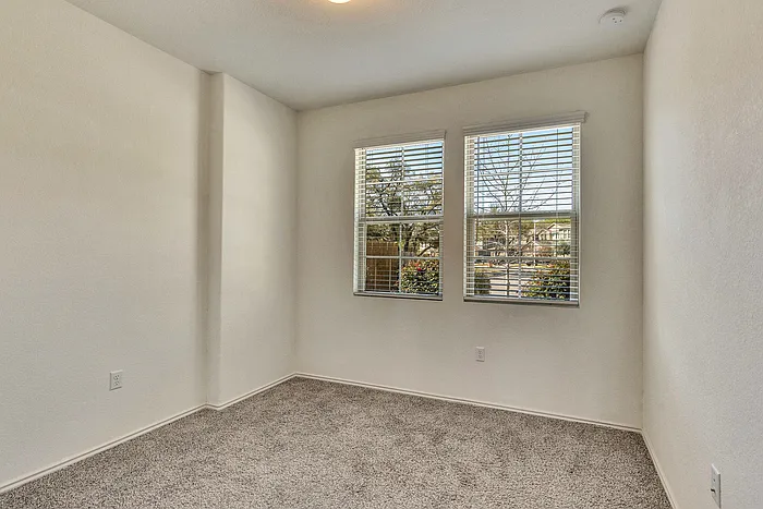 10403 Bramble Berry Dr — Photo 16