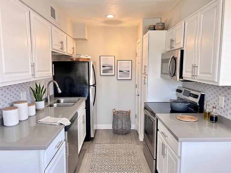 2601 E Turney Ave #1 — Photo 5