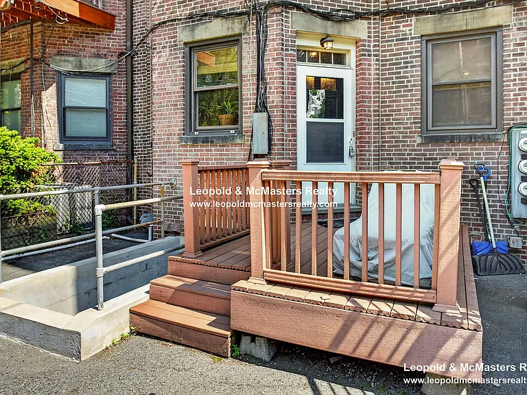 9 Regent Cir #1 — Photo 12