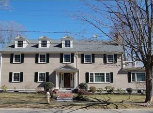 30 Phillips St, Marblehead, MA 01945