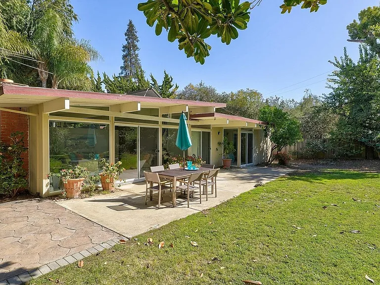 3311 Thomas Dr — Photo 6