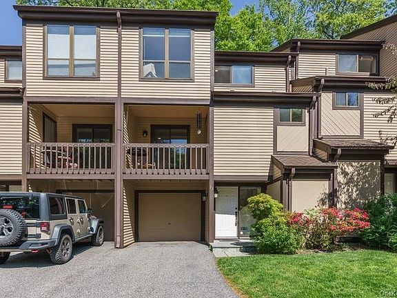2nd image of 33 Fawn Ct #3-D