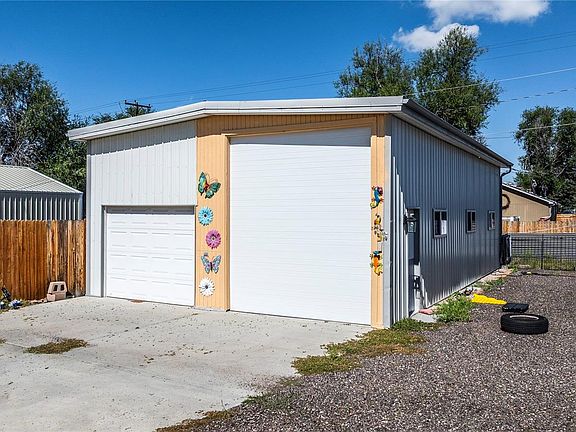 5th image of 421 Comanche Street