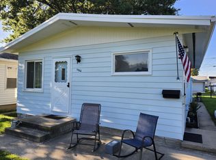 1922 Howard Ave, Waterloo, IA 50702