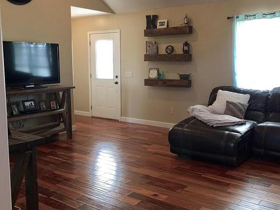5th image of 10241 E Gate Cir