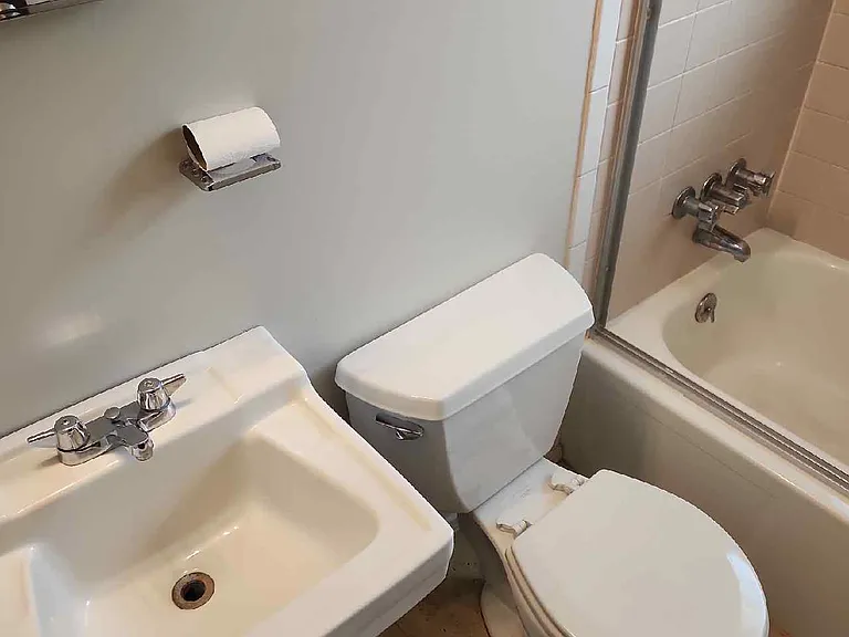 902 Sinclair St #3 — Photo 12