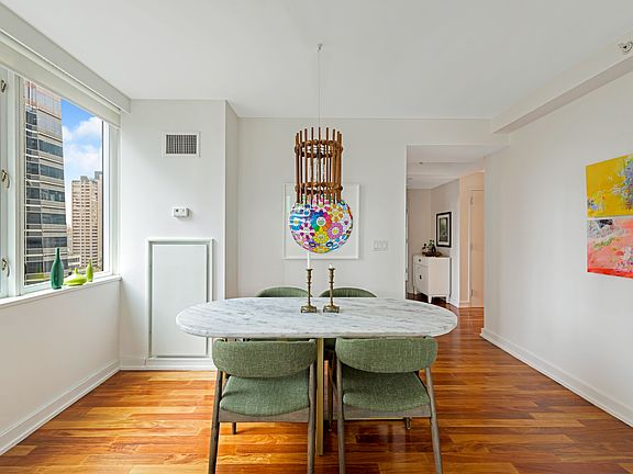 5th image of 60 E 55th St APT 33A