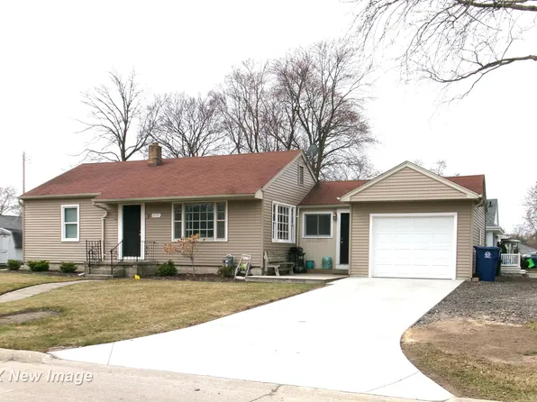 2155 Passolt St, Saginaw, MI 48603