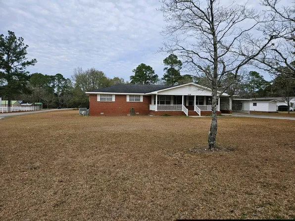 106 E Hall Ave, Nashville, GA 31639