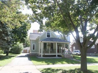 815 S Jackson St, Green Bay, WI 54301