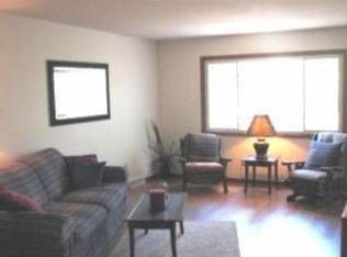 10744 Maple Valley Dr N, Maple Grove, MN 55369