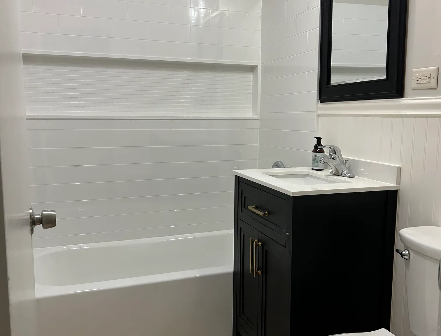 2 bed, 810 sqft, $2,500 — Photo 4