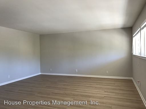 5th image of 30 Central Dr APT 1