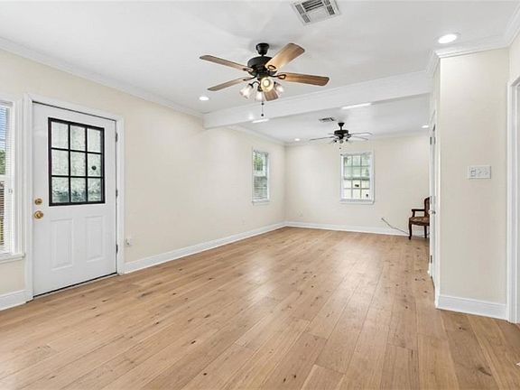 5th image of 4665 Laine Ave