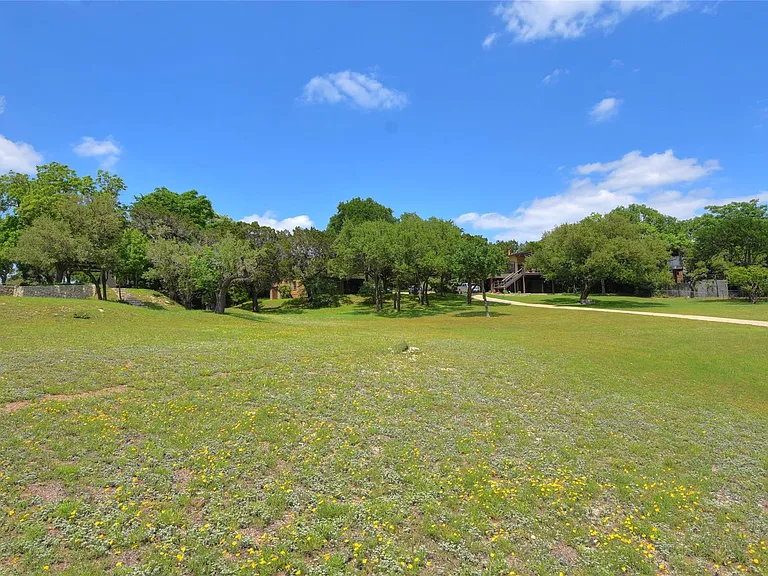 16013 Edwards Dr — Photo 24