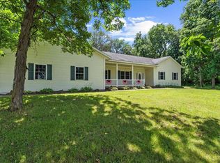 2142 220th St, Independence, IA 50644