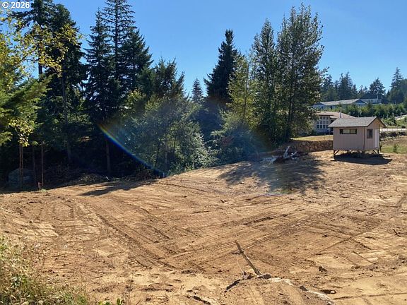 2nd image of 960 NW Angel Heights Rd