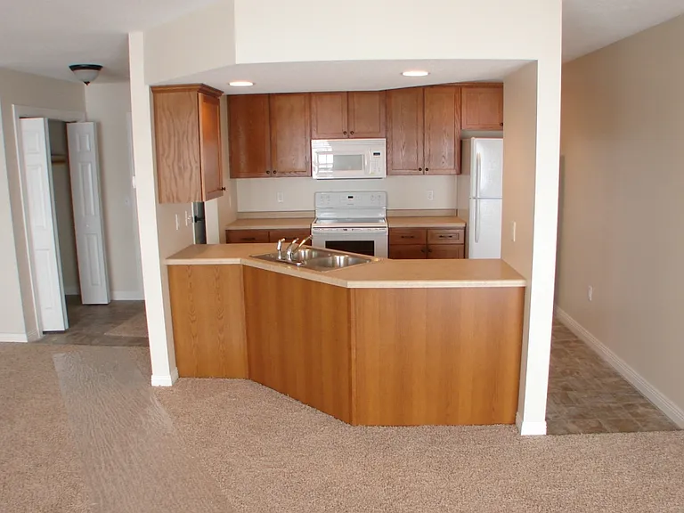 3707 S Broadway St — Photo 47