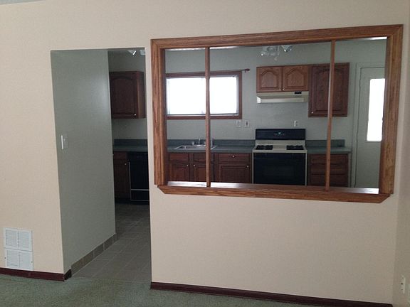 4th image of 351 Lytle Pl
