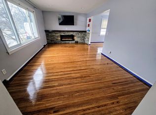 104 Long Meadow Dr, Rochester, NY 14621