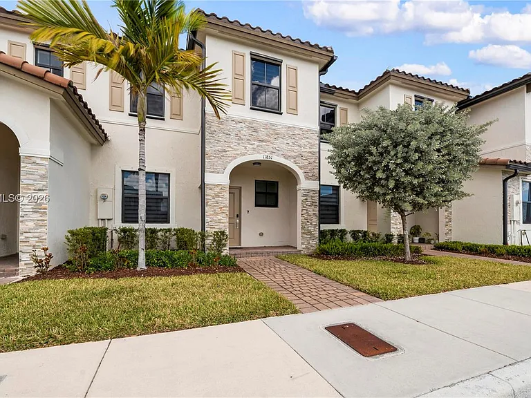 11851 SW 246th Ter #0 — Photo 31