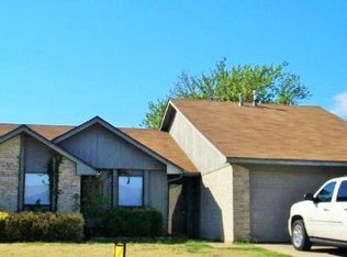 7222 NW Cherry Cir, Lawton, OK 73505