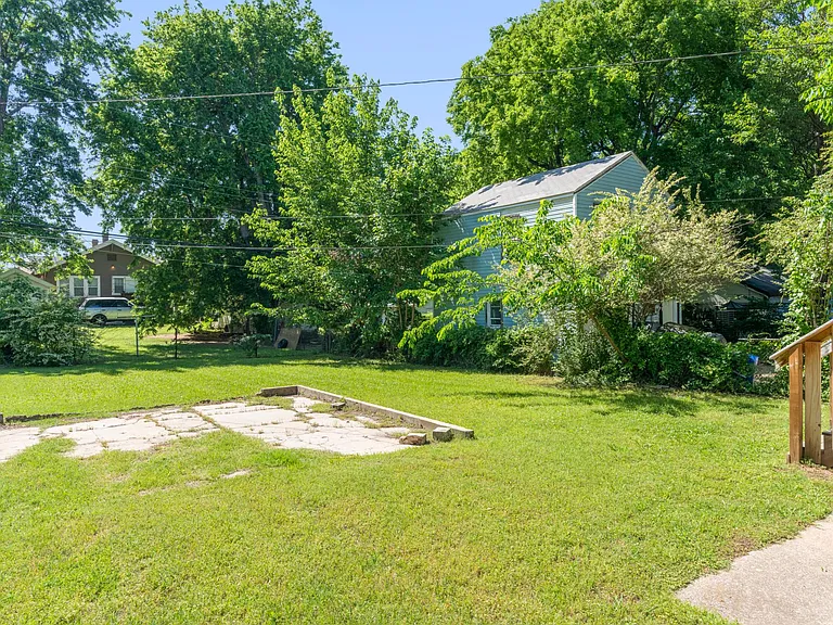 1220 N Cheyenne Ave — Photo 41
