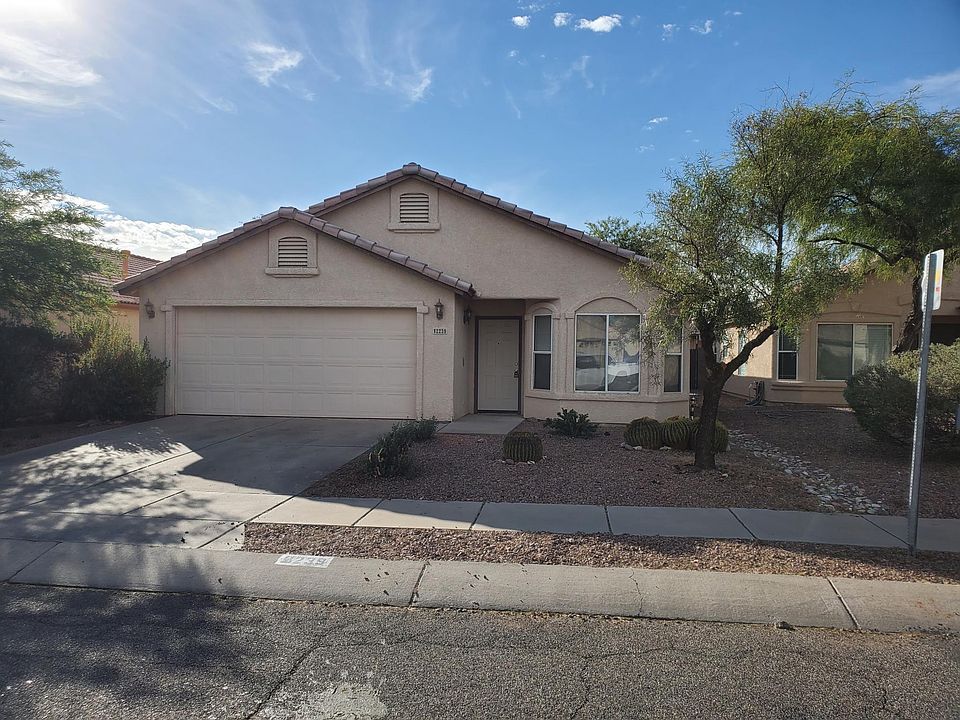 1st image of 2239 W Silverbell Oasis Way