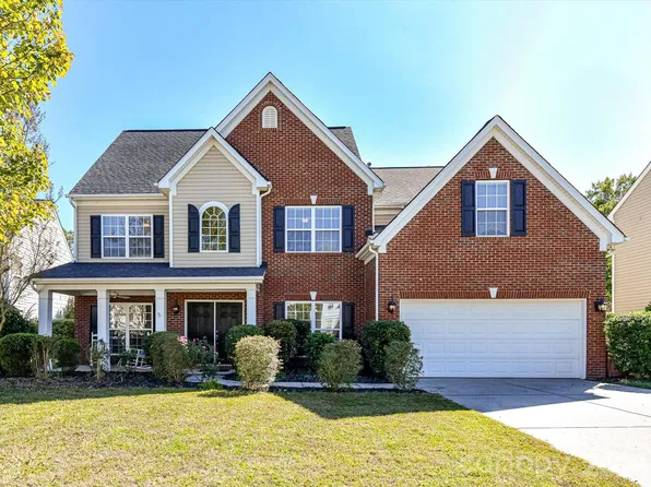 8458 Mossycup Trl, Harrisburg, NC 28075