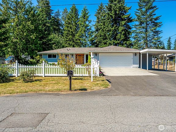 2nd image of 3710 101st Avenue SE