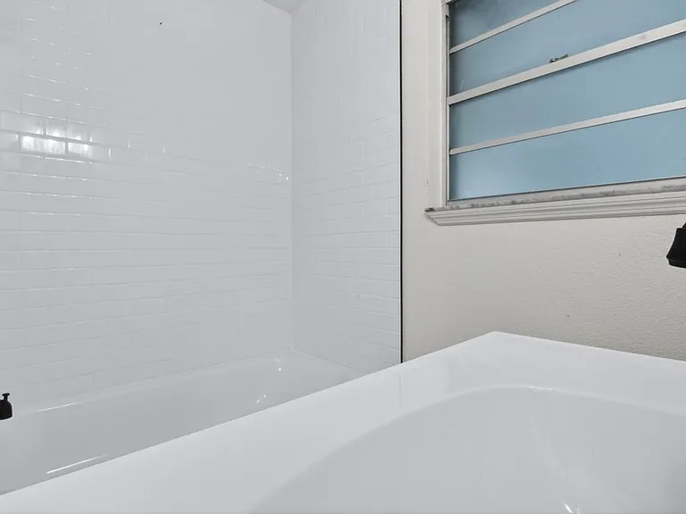 2149 Corot Dr #1 — Photo 8