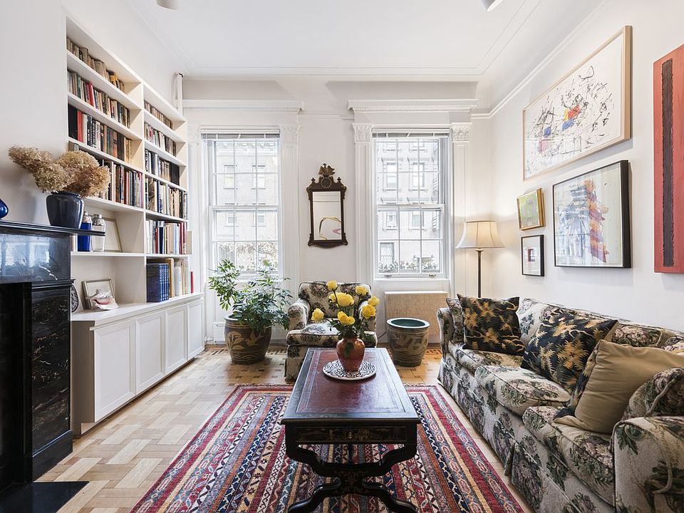 1st image of 44 King St #2