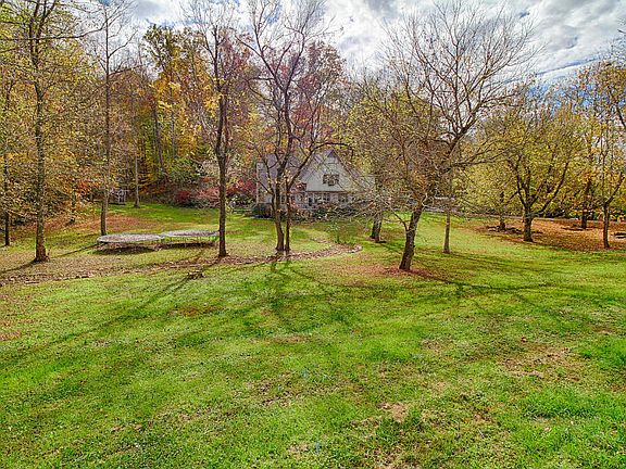 2nd image of 2210 Lakefront Dr