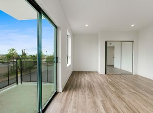 Roscoe 57, Panorama City, CA 91402
