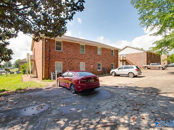4th image of 4426 Bonnell Dr NW